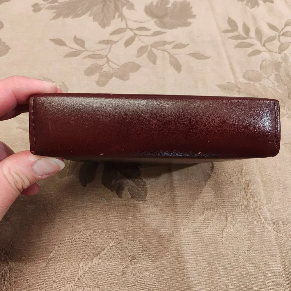 Vintage Toiletry Travel Kit, New with Tags! - Picture 13 of 14